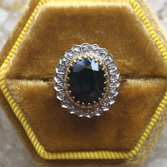 Vintage Sapphire Diamond Halo Yellow Gold Ring - Picture 4 of 11
